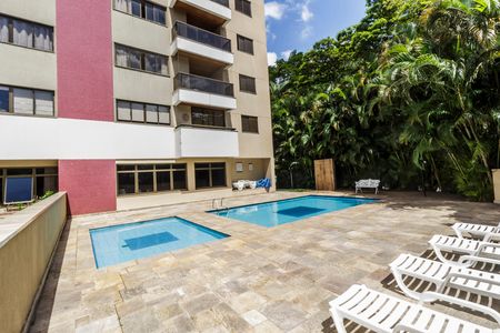 Apartamento para alugar com 150m², 3 quartos e 2 vagas Apartamento para alugar com 150m², 3 quartos e 2 vagasPiscina