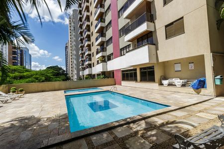 Apartamento para alugar com 150m², 3 quartos e 2 vagas Apartamento para alugar com 150m², 3 quartos e 2 vagasPiscina