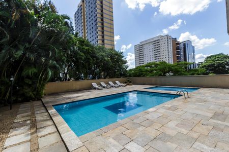 Apartamento para alugar com 150m², 3 quartos e 2 vagas Apartamento para alugar com 150m², 3 quartos e 2 vagasPiscina