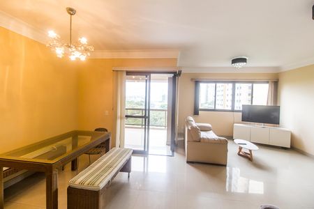 Sala  de apartamento para alugar com 3 quartos, 150m² em Alphaville, Barueri