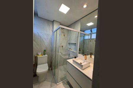 Apartamento à venda com 158m², 2 quartos e 1 vaga Apartamento à venda com 158m², 2 quartos e 1 vagaBanheiro