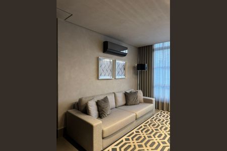 Sala de apartamento à venda com 2 quartos, 158m² em Vila Itapura, Campinas