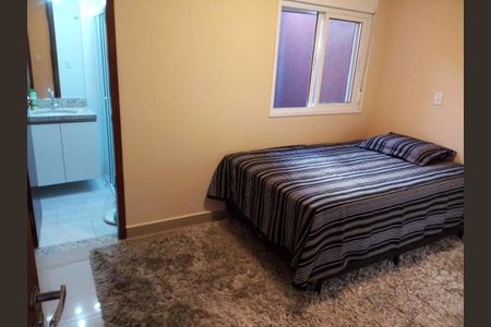 Casa à venda com 2 quartos, 120m² em Vila Invernada, São Paulo