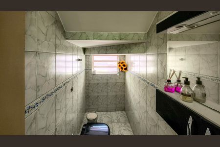 Casa para alugar com 200m², 4 quartos e 3 vagas Casa para alugar com 200m², 4 quartos e 3 vagasLavabo