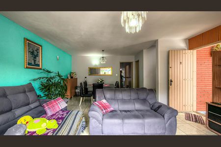 Casa para alugar com 200m², 4 quartos e 3 vagas Casa para alugar com 200m², 4 quartos e 3 vagasSala
