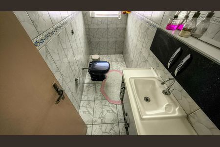 Casa para alugar com 200m², 4 quartos e 3 vagas Casa para alugar com 200m², 4 quartos e 3 vagasLavabo