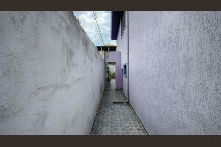 Casa para alugar com 200m², 4 quartos e 3 vagas Casa para alugar com 200m², 4 quartos e 3 vagasCorredor