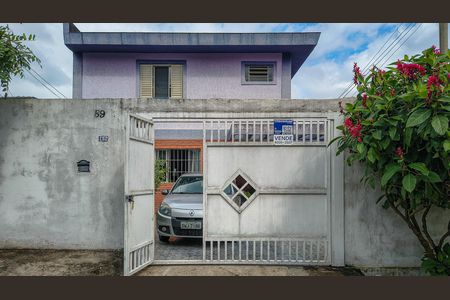 Casa para alugar com 200m², 4 quartos e 3 vagas Casa para alugar com 200m², 4 quartos e 3 vagasFachada com Plaquinha Instalada