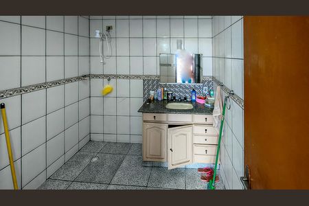 Casa para alugar com 200m², 4 quartos e 3 vagas Casa para alugar com 200m², 4 quartos e 3 vagasBanheiro