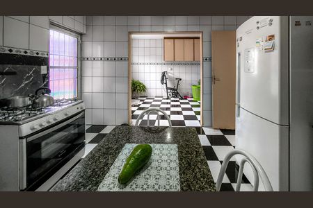Casa para alugar com 200m², 4 quartos e 3 vagas Casa para alugar com 200m², 4 quartos e 3 vagasCozinha