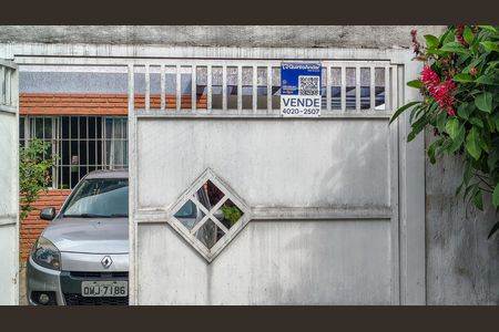 Casa para alugar com 200m², 4 quartos e 3 vagas Casa para alugar com 200m², 4 quartos e 3 vagasFachada com Plaquinha Instalada