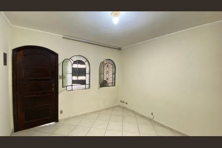 Casa para alugar com 100m², 3 quartos e 2 vagas Casa para alugar com 100m², 3 quartos e 2 vagasSala