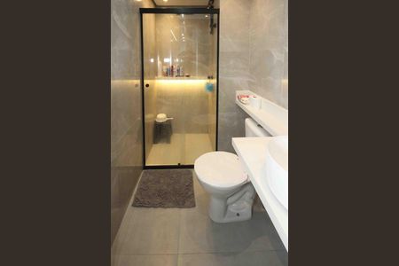 Apartamento à venda com 35m², 2 quartos e sem vaga Apartamento à venda com 35m², 2 quartos e sem vagaBanheiro