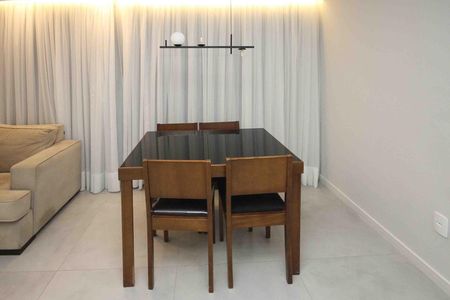 Apartamento à venda com 35m², 2 quartos e sem vaga Apartamento à venda com 35m², 2 quartos e sem vagaSala de jantar