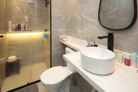 Apartamento à venda com 35m², 2 quartos e sem vaga Apartamento à venda com 35m², 2 quartos e sem vagaBanheiro