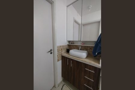 Apartamento à venda com 42m², 2 quartos e sem vaga Apartamento à venda com 42m², 2 quartos e sem vagaBanheiro