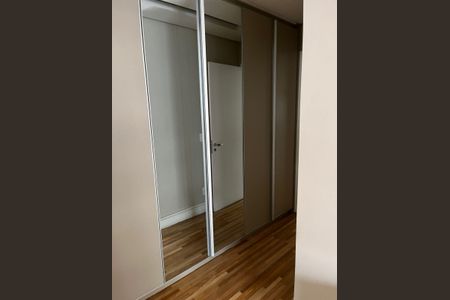 Apartamento à venda com 90m², 2 quartos e 2 vagas Apartamento à venda com 90m², 2 quartos e 2 vagasQuarto