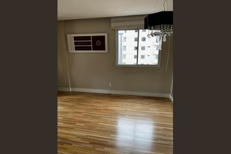 Apartamento à venda com 90m², 2 quartos e 2 vagas Apartamento à venda com 90m², 2 quartos e 2 vagasQuarto