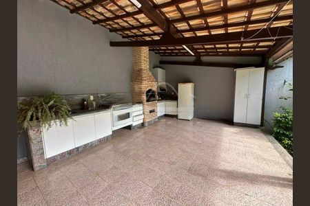 Casa para alugar com 300m², 4 quartos e 2 vagas