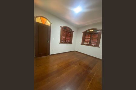 Casa para alugar com 300m², 4 quartos e 2 vagas