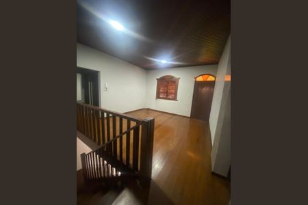 Casa para alugar com 300m², 4 quartos e 2 vagas