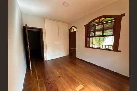 Casa para alugar com 300m², 4 quartos e 2 vagas