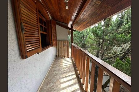 Casa para alugar com 300m², 4 quartos e 2 vagas