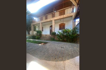 Casa para alugar com 300m², 4 quartos e 2 vagas