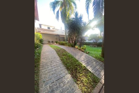 Casa para alugar com 300m², 4 quartos e 2 vagas