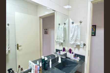 Casa para alugar com 200m², 4 quartos e 2 vagas Casa para alugar com 200m², 4 quartos e 2 vagasBanheiro 4