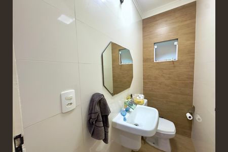 Casa para alugar com 200m², 4 quartos e 2 vagas Casa para alugar com 200m², 4 quartos e 2 vagasBanheiro 5