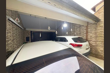 Casa para alugar com 200m², 4 quartos e 2 vagas Casa para alugar com 200m², 4 quartos e 2 vagasGaragem