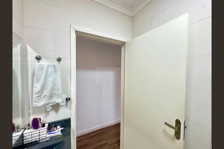 Casa para alugar com 200m², 4 quartos e 2 vagas Casa para alugar com 200m², 4 quartos e 2 vagasBanheiro 4