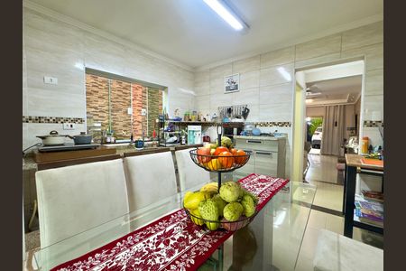 Casa para alugar com 200m², 4 quartos e 2 vagas Casa para alugar com 200m², 4 quartos e 2 vagasCozinha