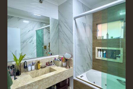 Casa para alugar com 200m², 4 quartos e 2 vagas Casa para alugar com 200m², 4 quartos e 2 vagasBanheiro 2
