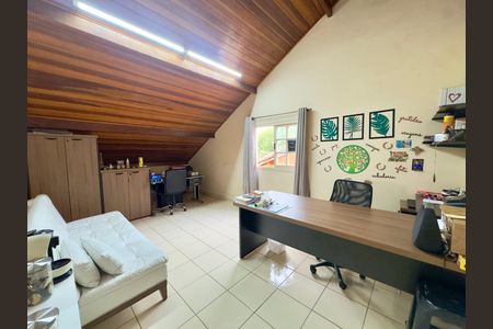 Casa para alugar com 200m², 4 quartos e 2 vagas Casa para alugar com 200m², 4 quartos e 2 vagasEscritório