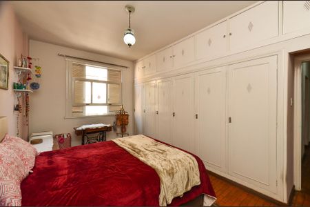 Apartamento à venda com 190m², 3 quartos e 1 vaga Apartamento à venda com 190m², 3 quartos e 1 vagaSuite