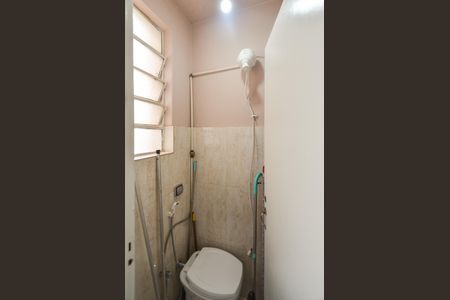 Apartamento à venda com 190m², 3 quartos e 1 vaga Apartamento à venda com 190m², 3 quartos e 1 vagaBanheiro de serviço