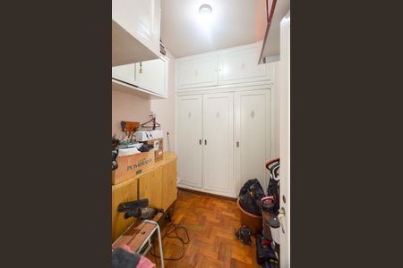 Apartamento à venda com 190m², 3 quartos e 1 vaga Apartamento à venda com 190m², 3 quartos e 1 vagaArea de serviço