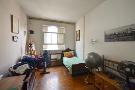 Apartamento à venda com 190m², 3 quartos e 1 vaga Apartamento à venda com 190m², 3 quartos e 1 vagaQuarto1
