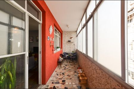 Apartamento à venda com 190m², 3 quartos e 1 vaga Apartamento à venda com 190m², 3 quartos e 1 vagaVaranda da sala