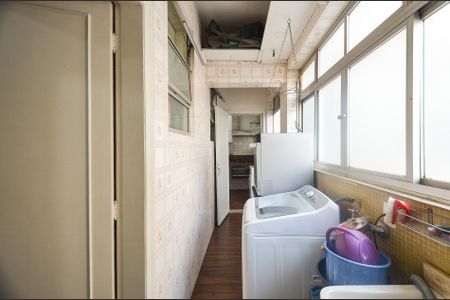 Apartamento à venda com 190m², 3 quartos e 1 vaga Apartamento à venda com 190m², 3 quartos e 1 vagaArea de serviço