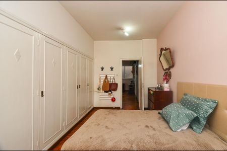 Apartamento à venda com 190m², 3 quartos e 1 vaga Apartamento à venda com 190m², 3 quartos e 1 vagaQuarto3