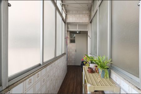 Apartamento à venda com 190m², 3 quartos e 1 vaga Apartamento à venda com 190m², 3 quartos e 1 vagaArea serviço