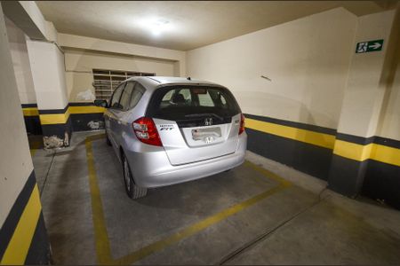 Apartamento à venda com 190m², 3 quartos e 1 vaga Apartamento à venda com 190m², 3 quartos e 1 vagaGaragem