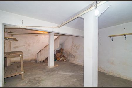 Porão de casa à venda com 3 quartos, 192m² em Alto da Mooca, São Paulo