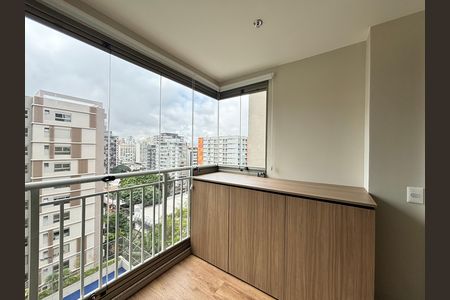 Apartamento para alugar com 35m², 1 quarto e 1 vagaVaranda