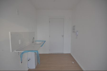 Cozinha de kitnet/studio para alugar com 1 quarto, 20m² em Vila Nilo, São Paulo