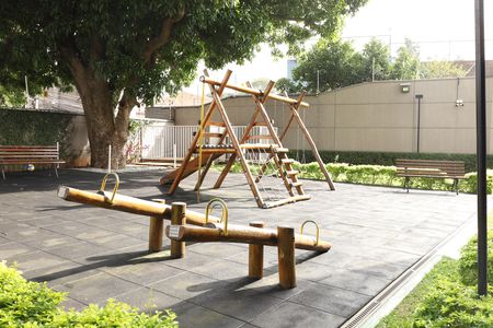 Apartamento à venda com 47m², 2 quartos e 1 vagaÁrea comum - Playground