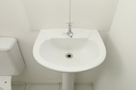 Banheiro de apartamento à venda com 2 quartos, 47m² em Vila Curuçá Velha, São Paulo